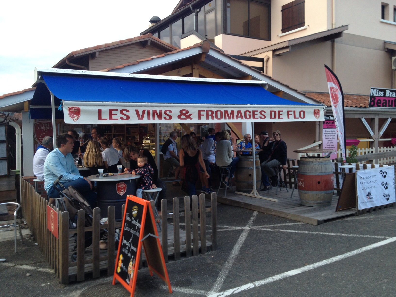 LEON_Les Vins et Fromages de Flo