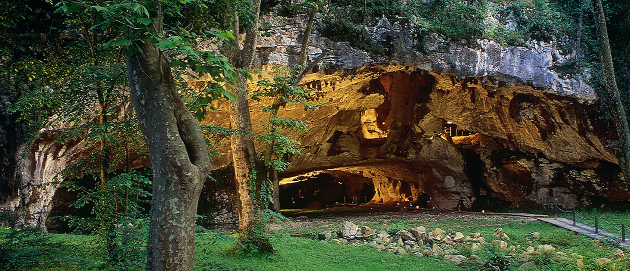 Grottes Préhistoriques de Sare Grottes Préhistoriques de Sare