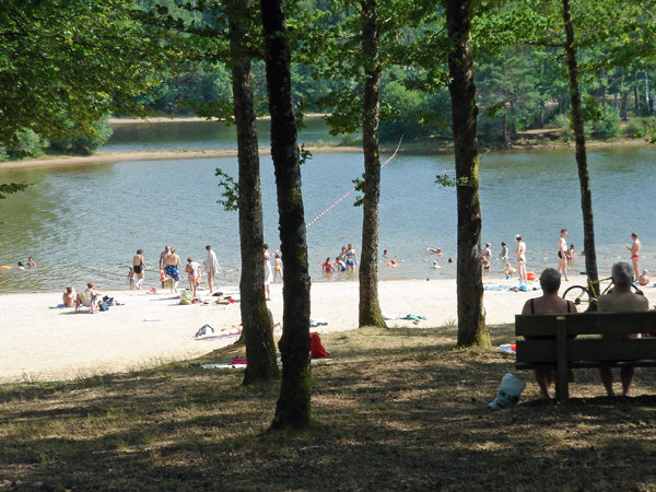 Lac de la Triouzoune - côté Liginiac