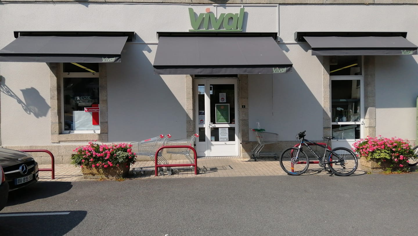 Vival , magasin multi-services