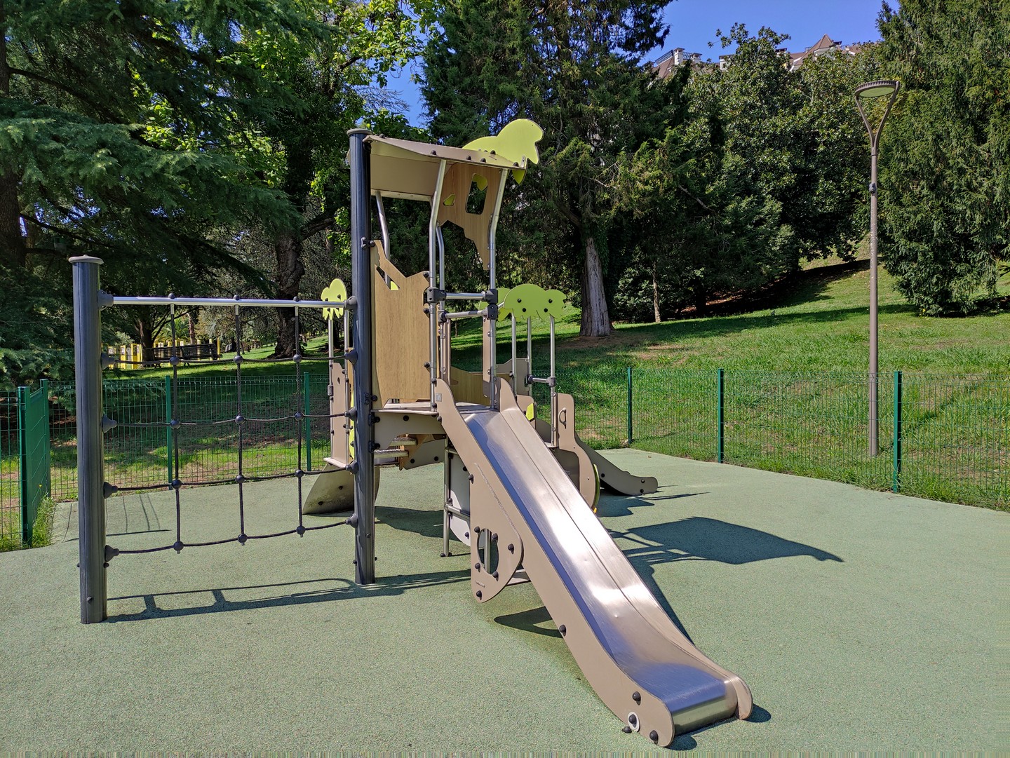 Aire de jeux - Stade Tissié