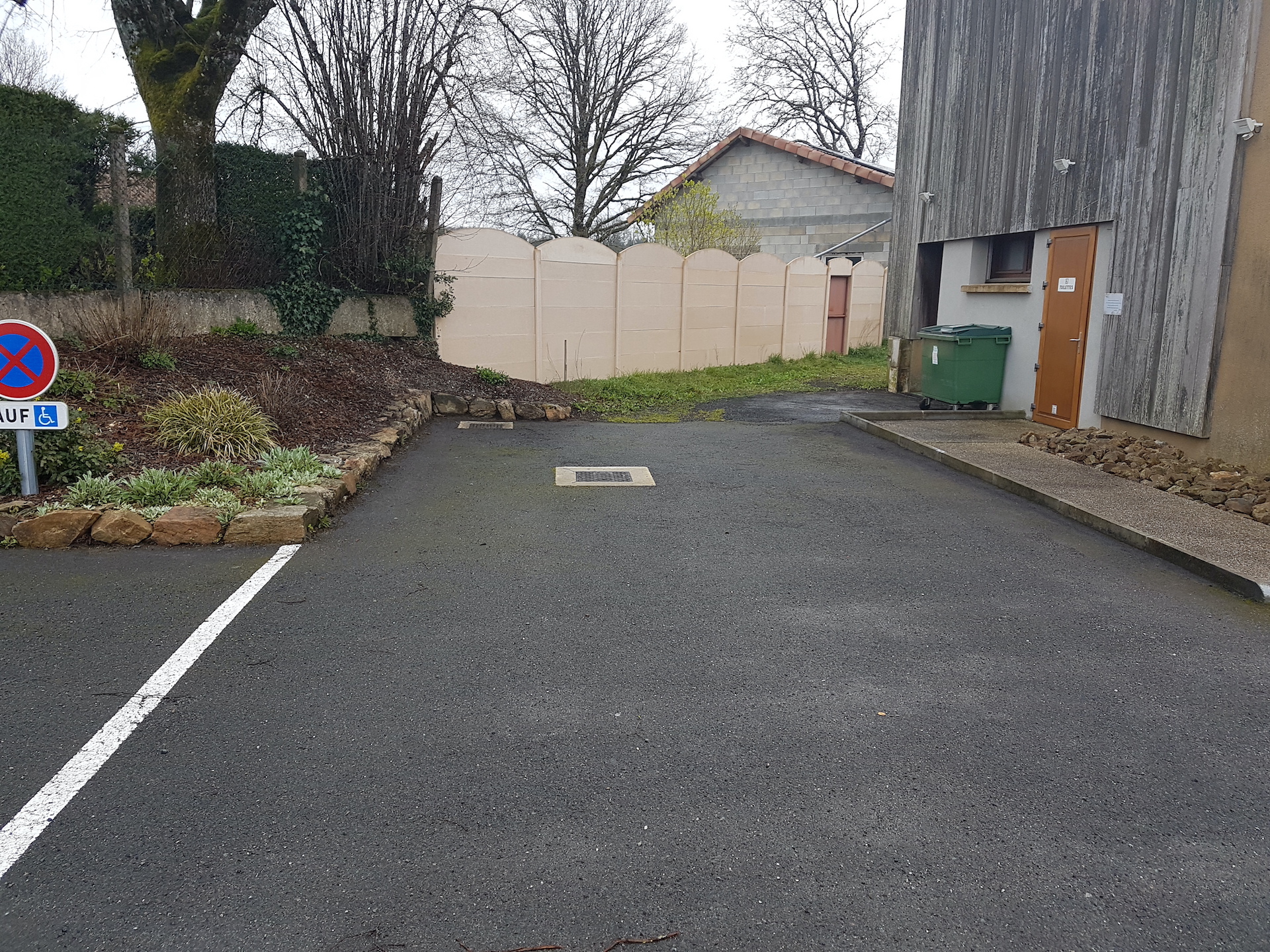 Aire Le Châtenet-en-Dognon — photo 2