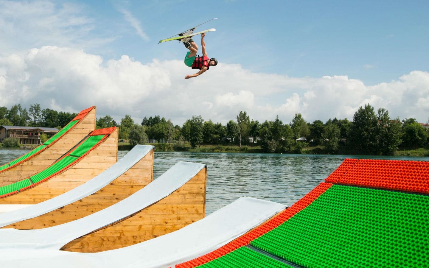 Water Jump - Les Okiri