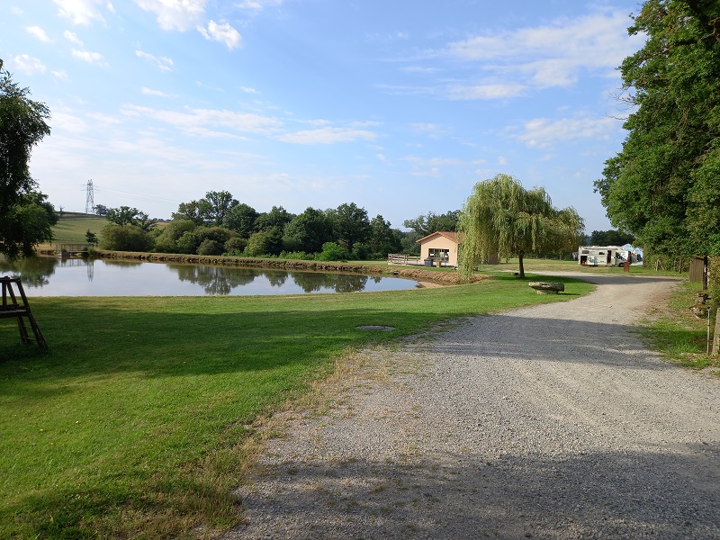 Camping Les Jonchères — photo 5