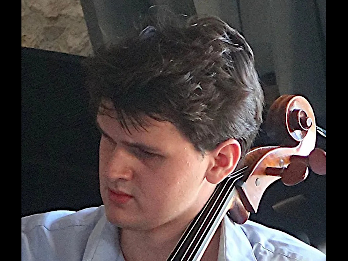 Concert de violoncelle avec Derek de la Bernadie