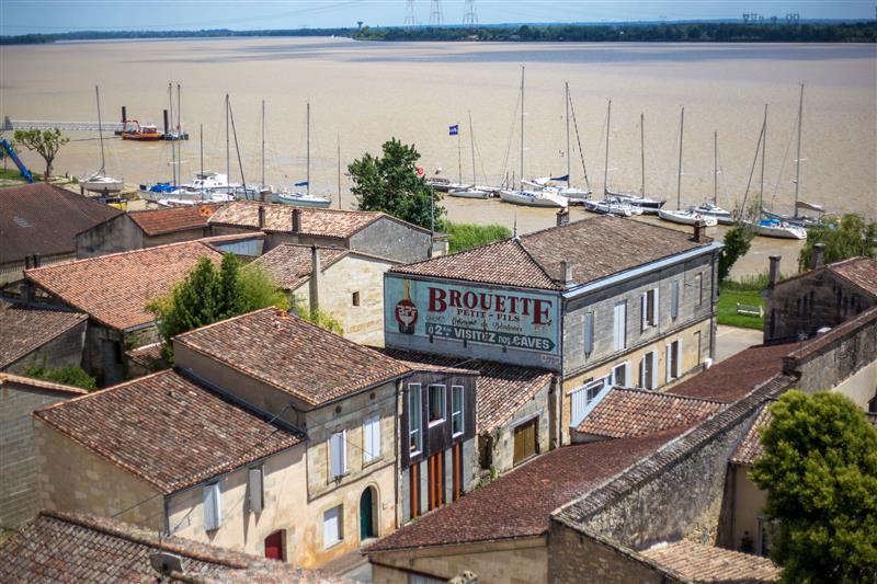 Bourg