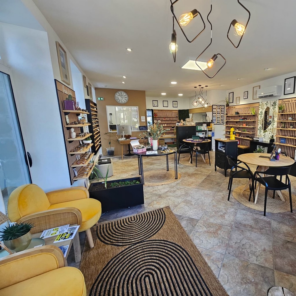 Un Autre Regard-Opticien