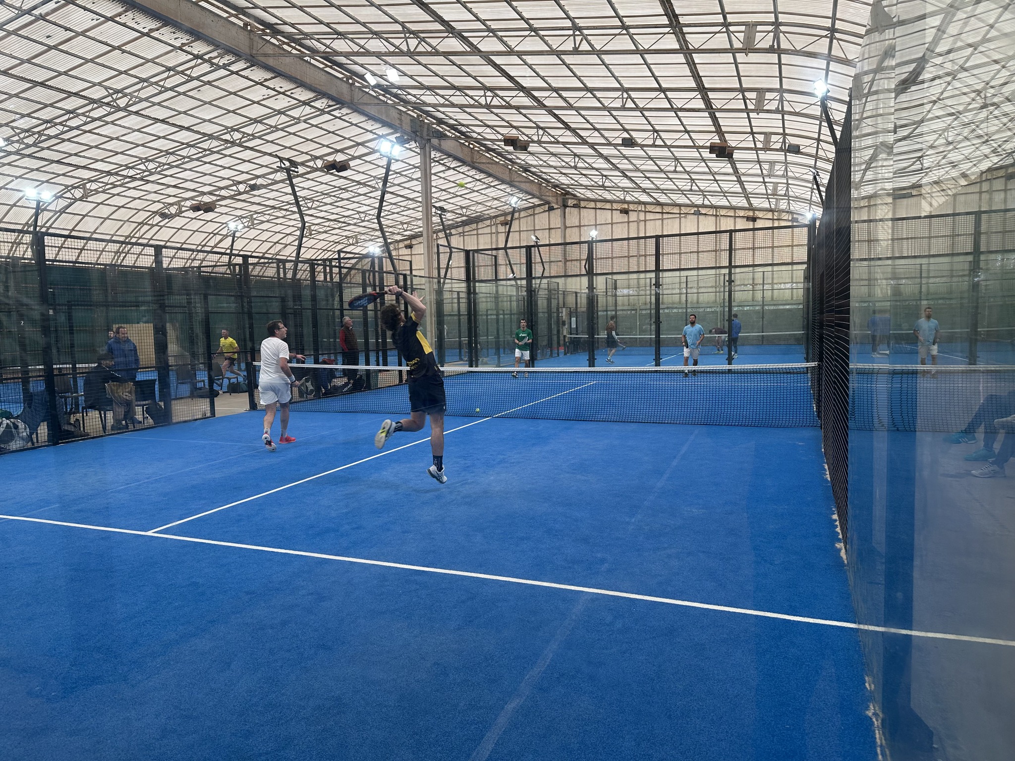 Mont 2 Padel & Playball