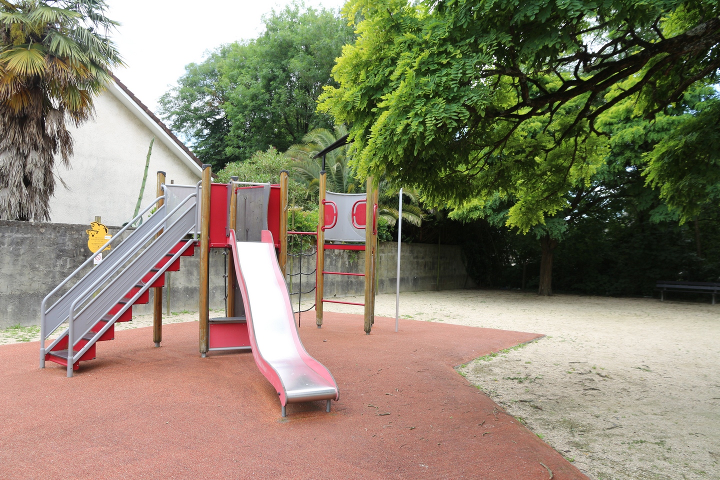 Aire de jeux-Ader