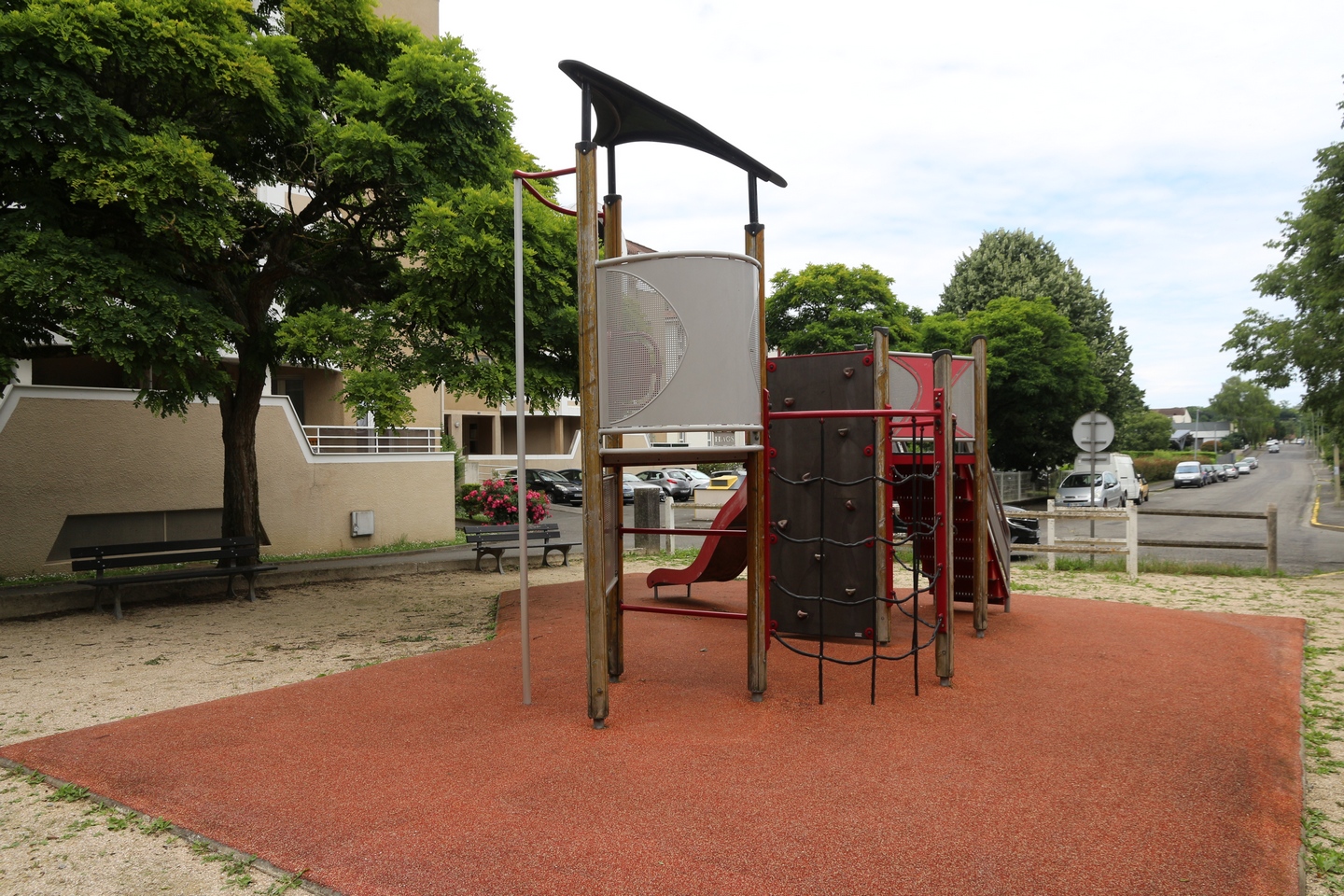 Aire de jeux-Ader