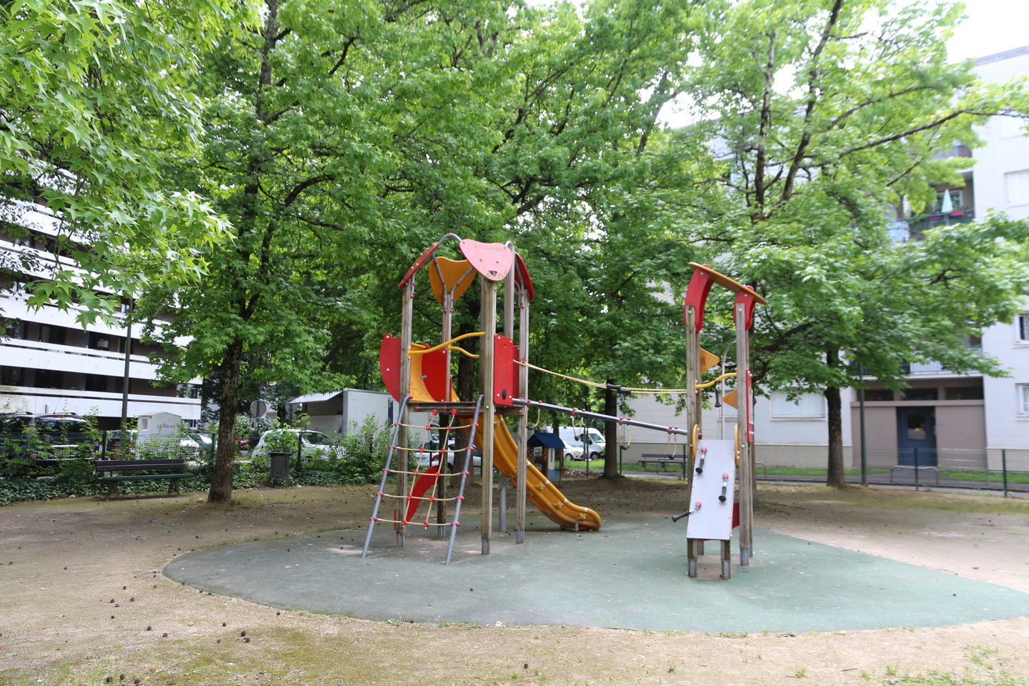 Aire de jeux - Quartier Saragosse
