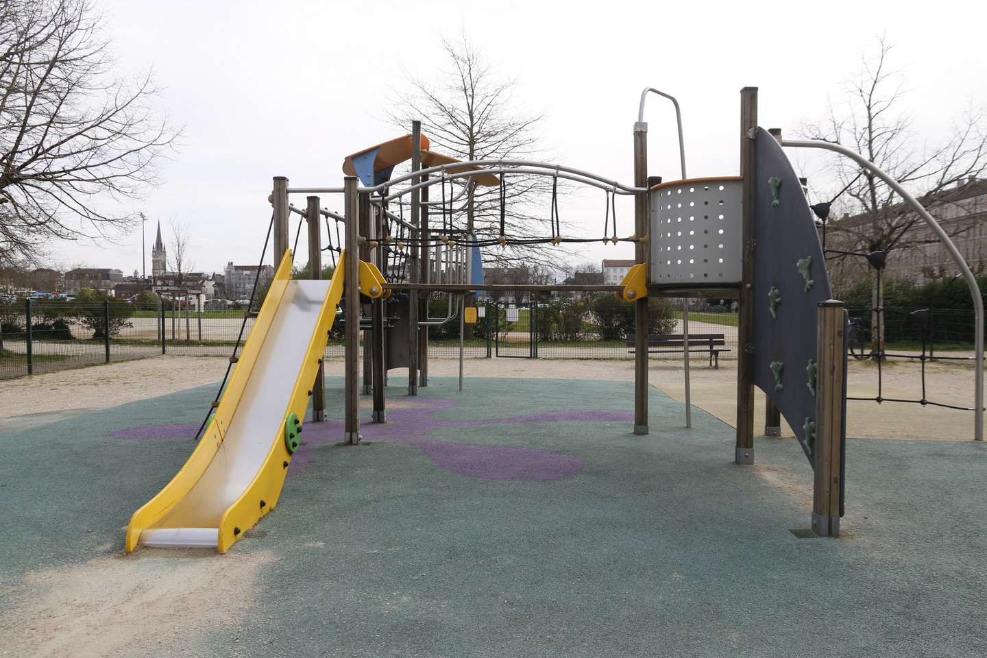 Aire de jeux - Place de Verdun Nord