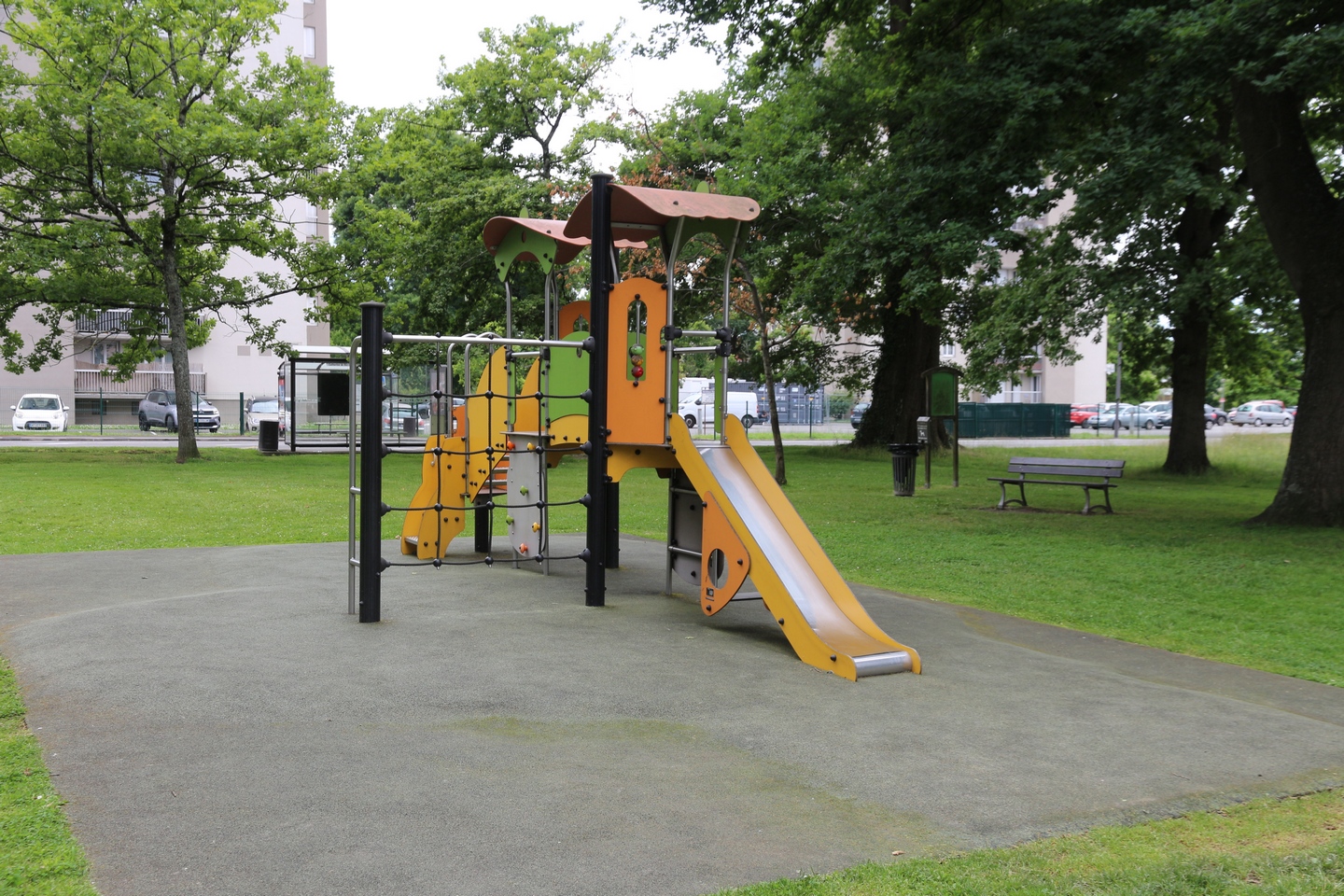 Aire de jeux - Philippon