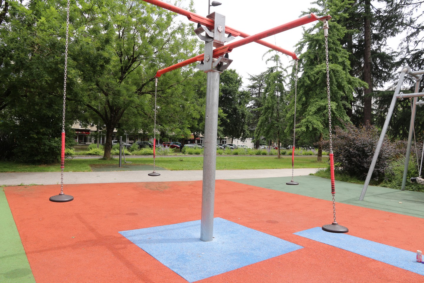 Aire de jeux -Parc Jaussely