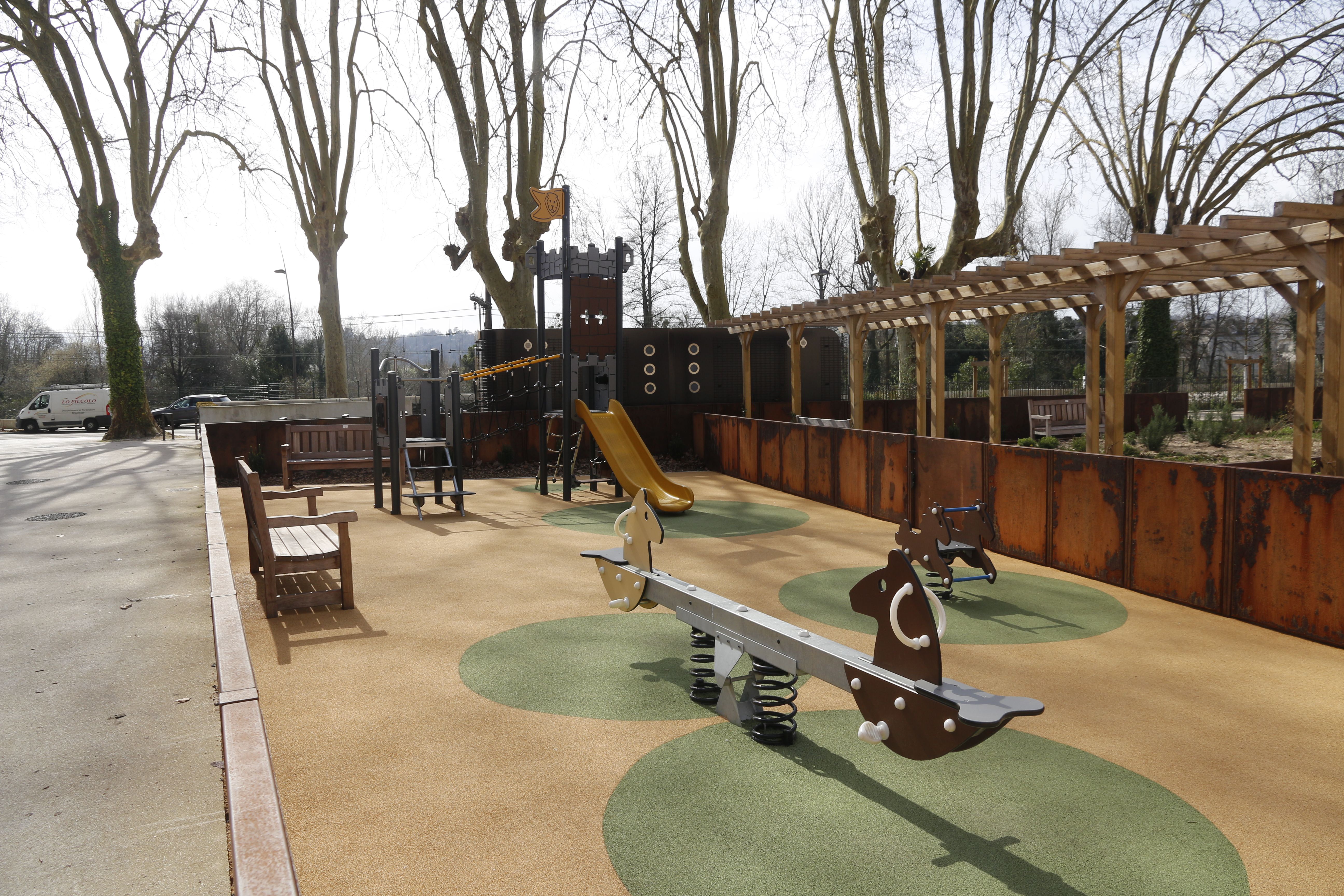 Aire de jeux - Place de la monnaie