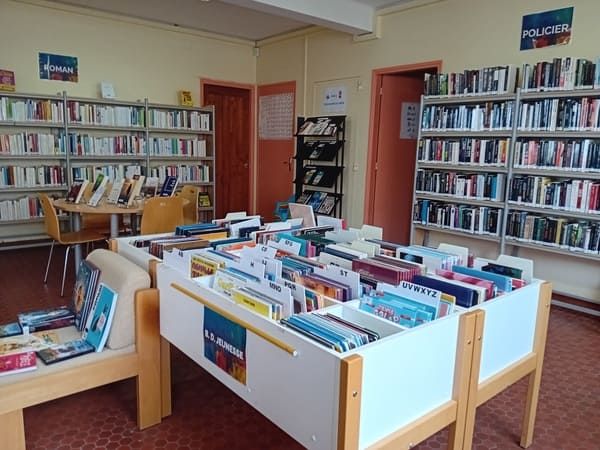 Bibliothèque Castillonnès