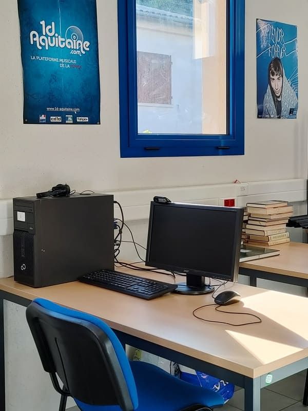 Bibliothèque de Monbahus