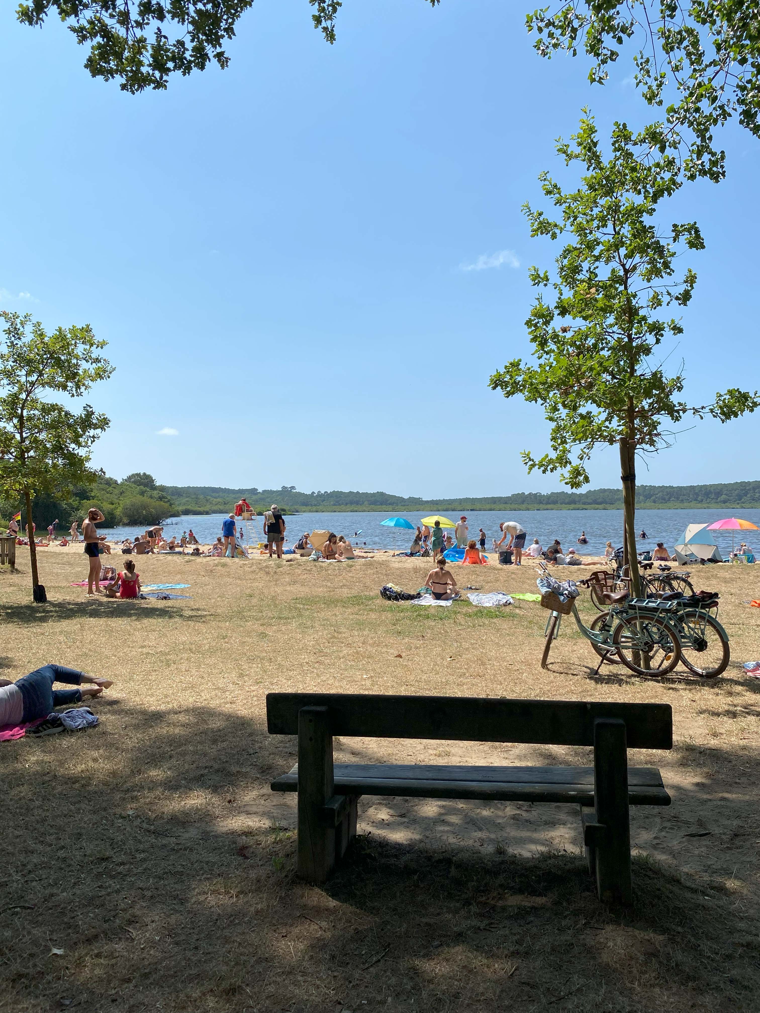 Plage du lac de Léon