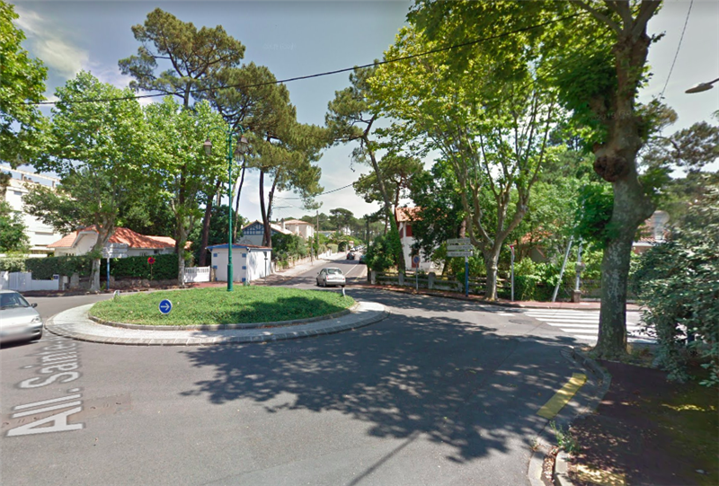 Rue Roger Touton