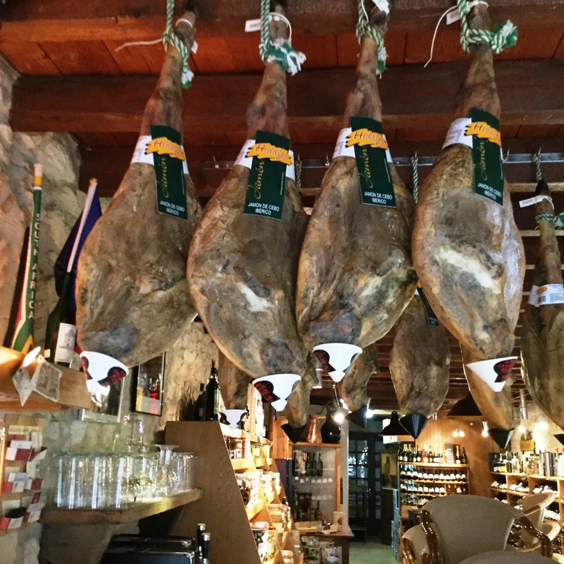 Chai et Rasade : Glace, cave à vin, épicerie fine et alcools