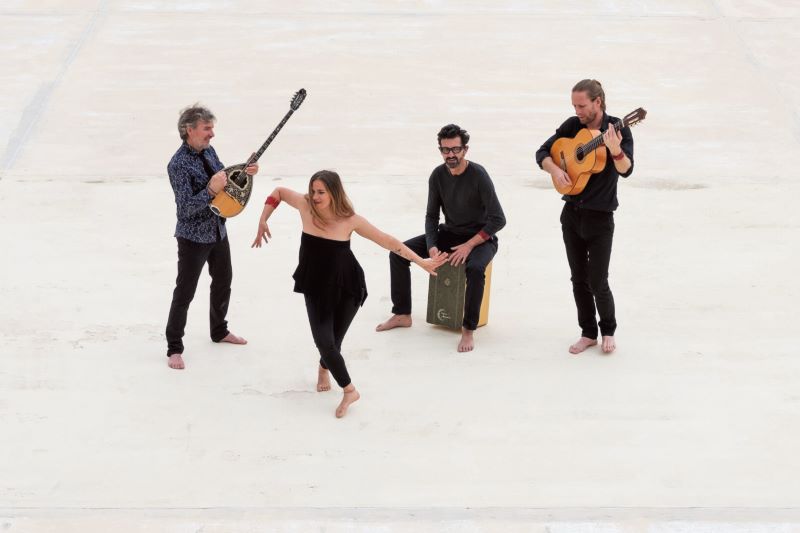 Musique du monde - El infinito y un amor