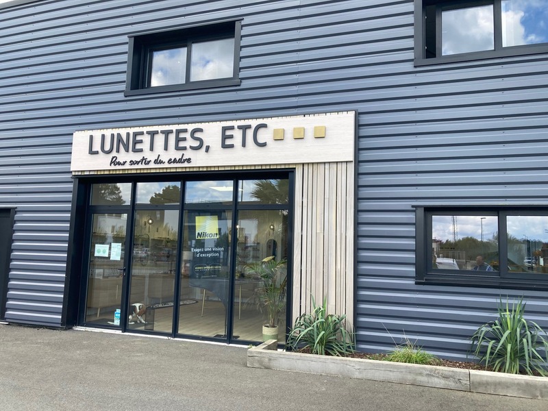 Lunettes etc... Pour sortir du cadre