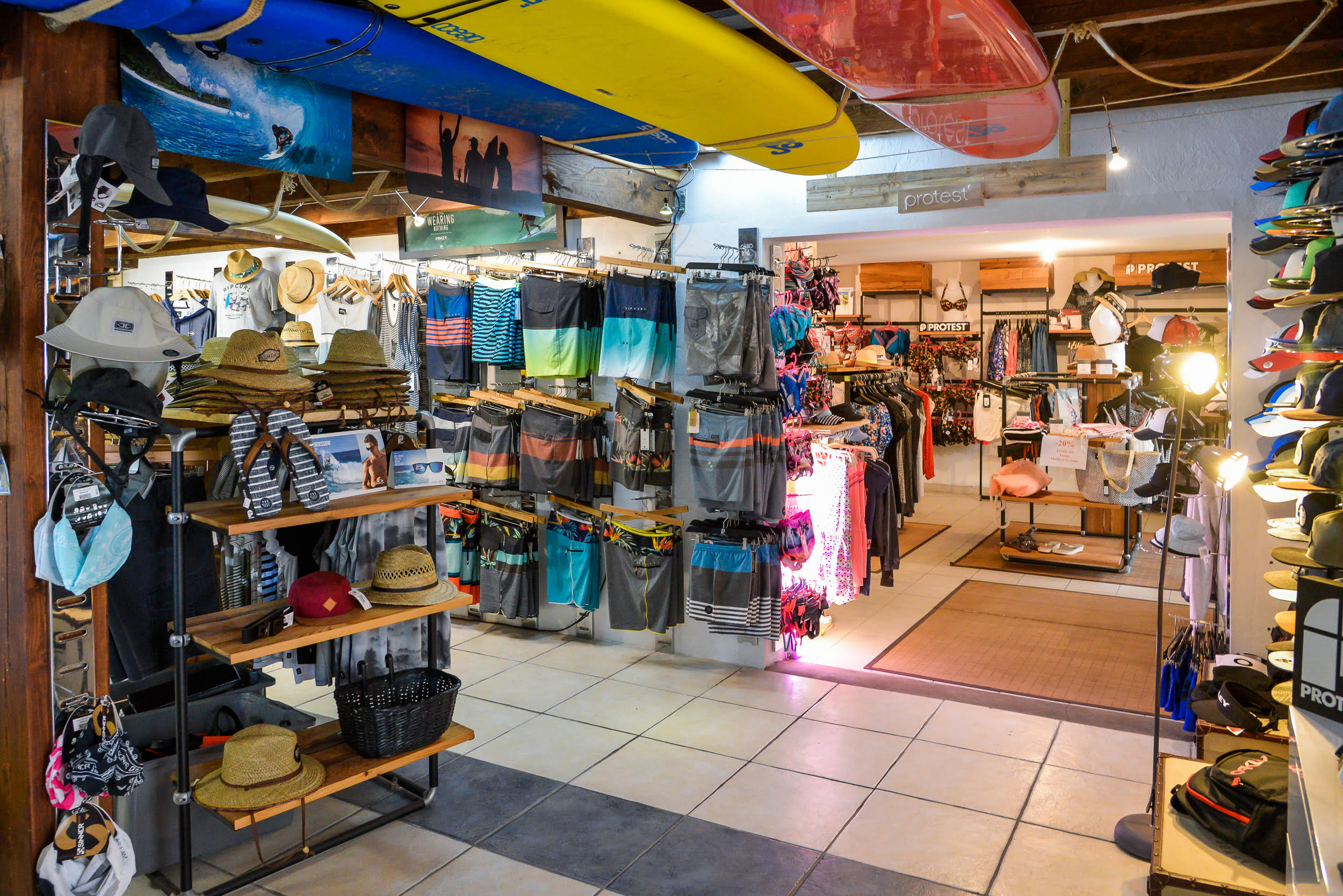 Freelandes - Surf shop - photo 4