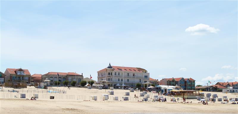 Front de mer Soulac - © Médoc Atlantique