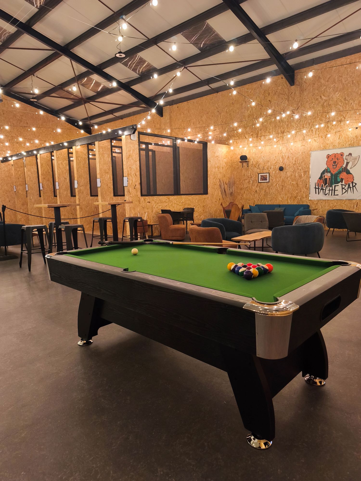 Hache Bar