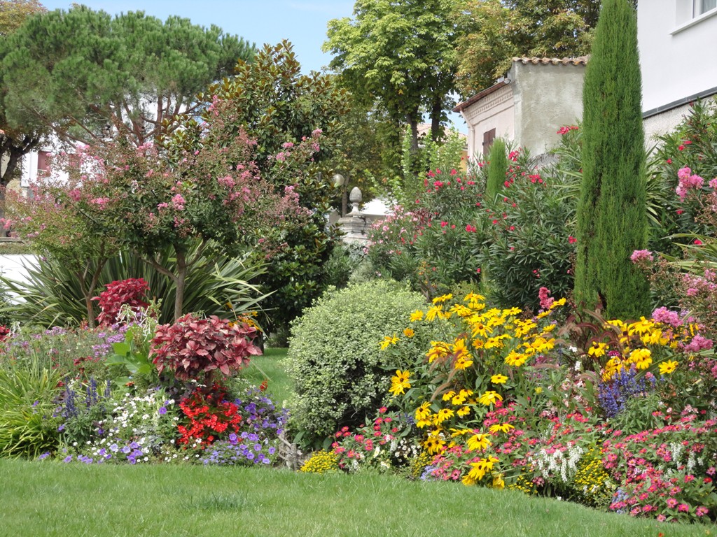 Page De Garde Candidature Villes Et Villages Fleuris Hagetmau a HAGETMAU - Villes et villages Fleuris - Tourisme Landes (40)