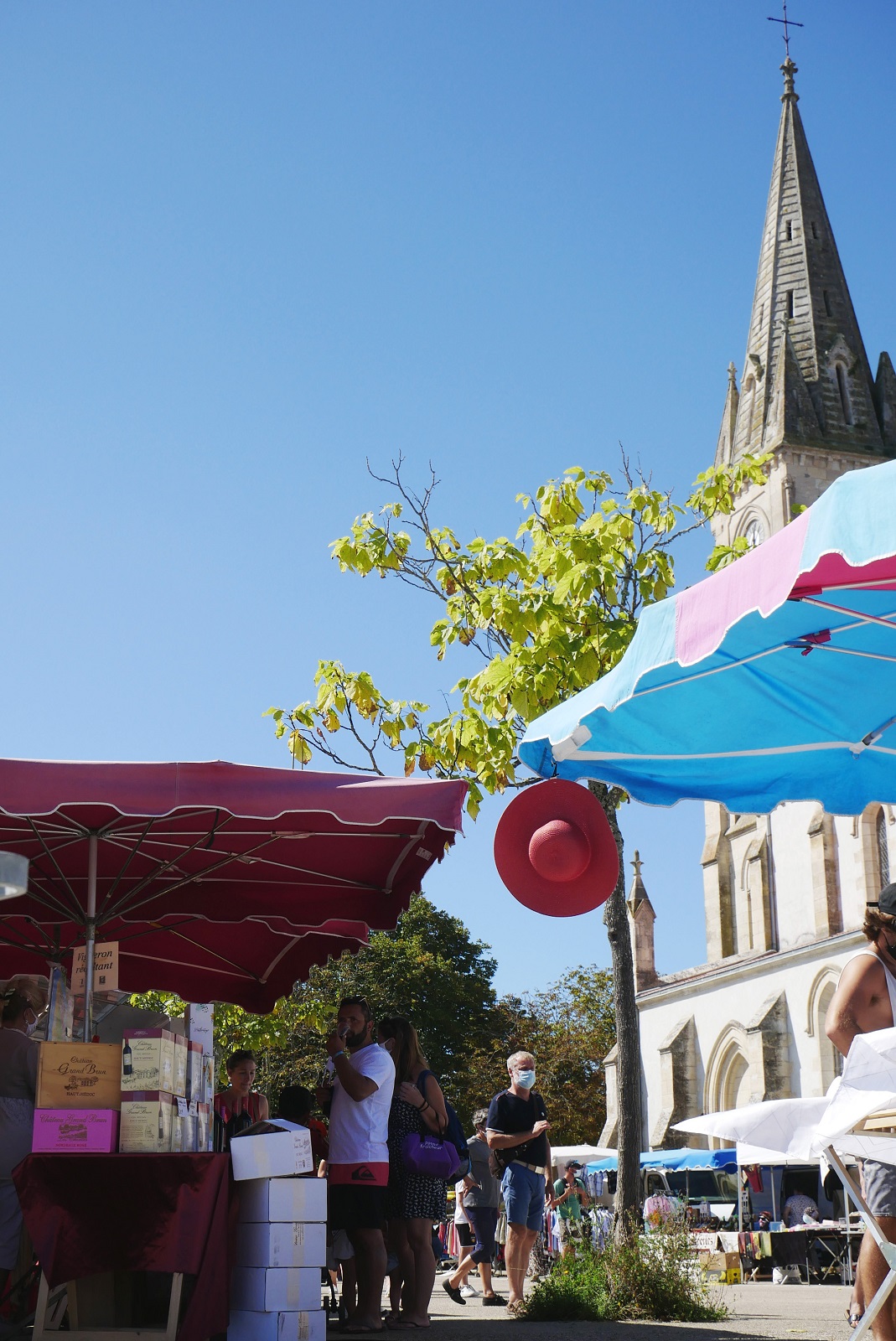 Marché à Hourtin-Ville