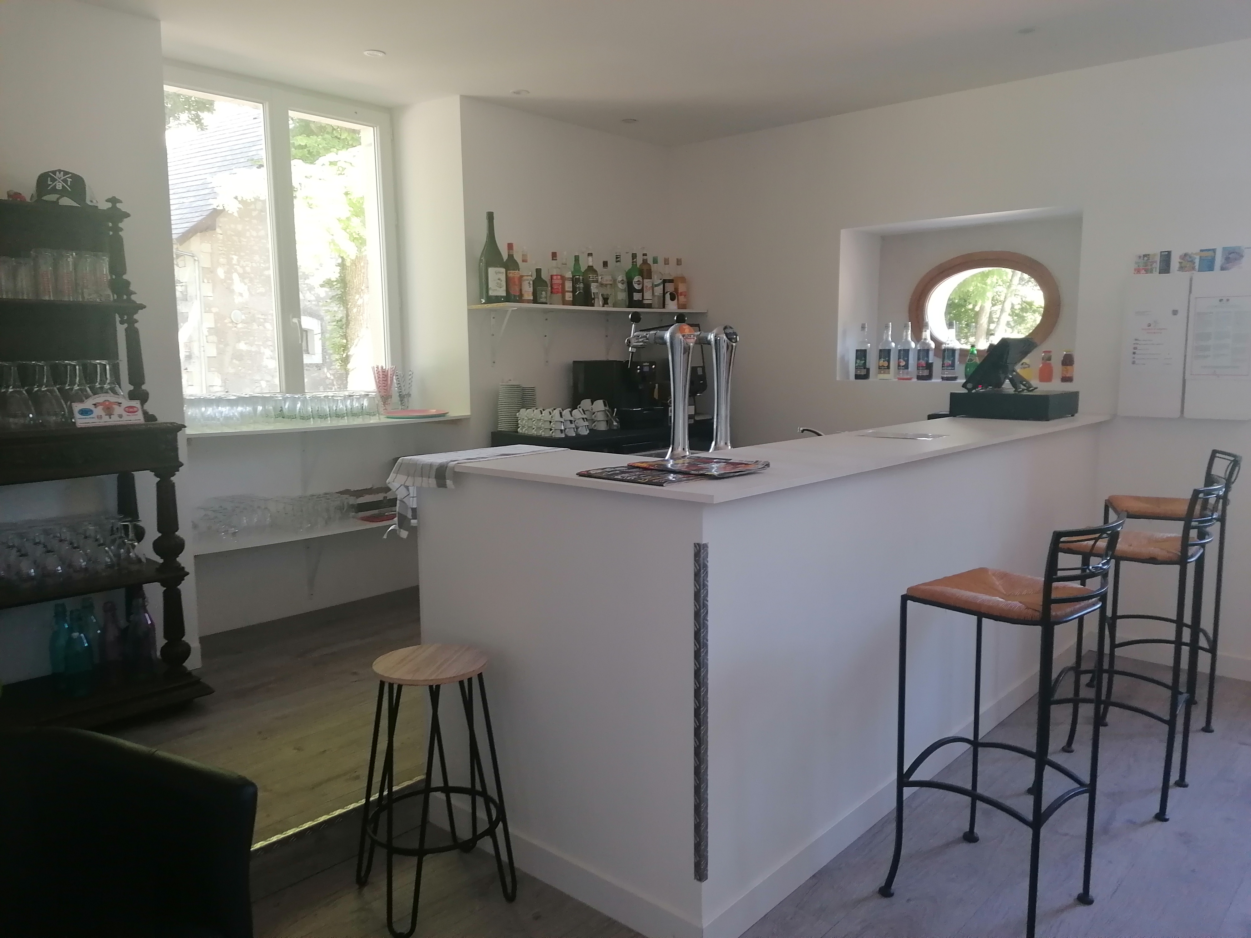 Bar du camping Le Petit Trianon, Ingrandes - photo 2