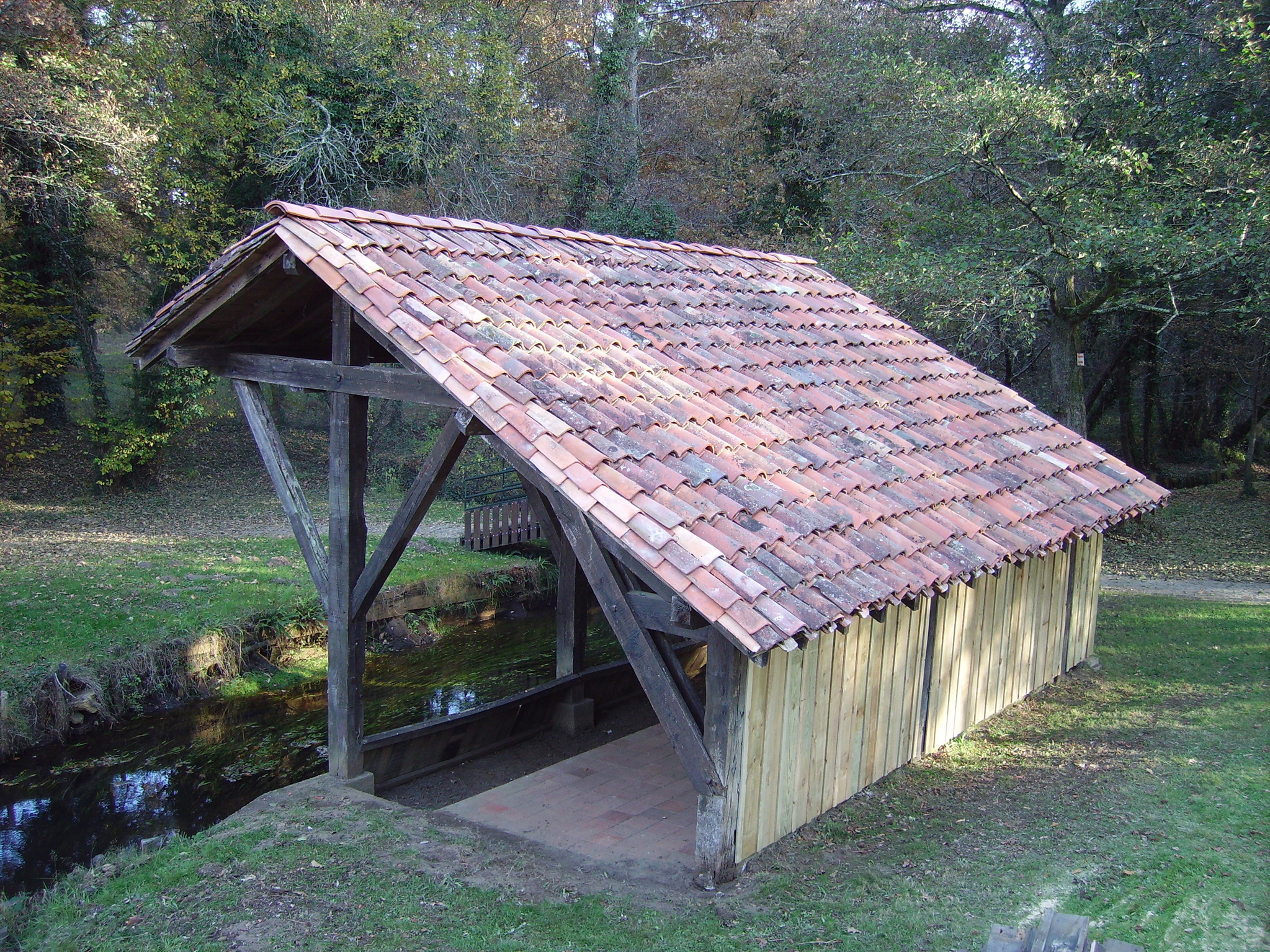 Lavoir- Vert_restauréAtelierPatrimoine-OT_PNRLG