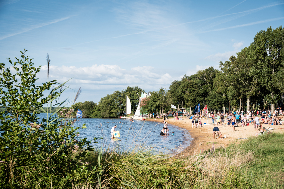Plage du lac de Léon