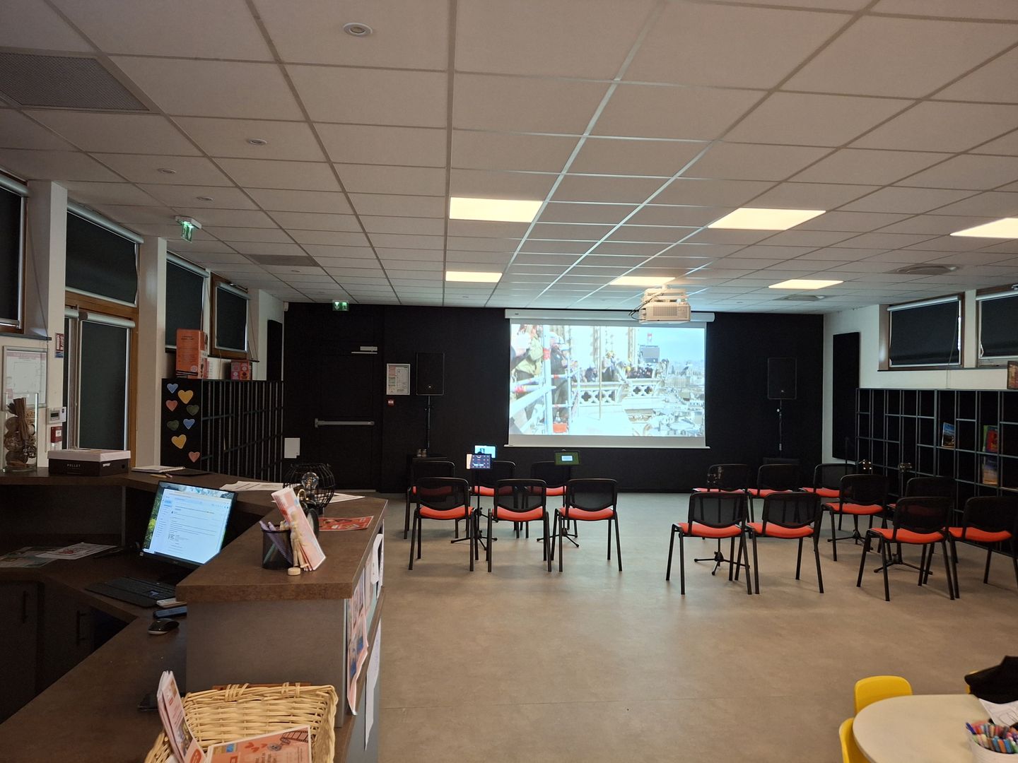 Conférence, à la Micro-Folie