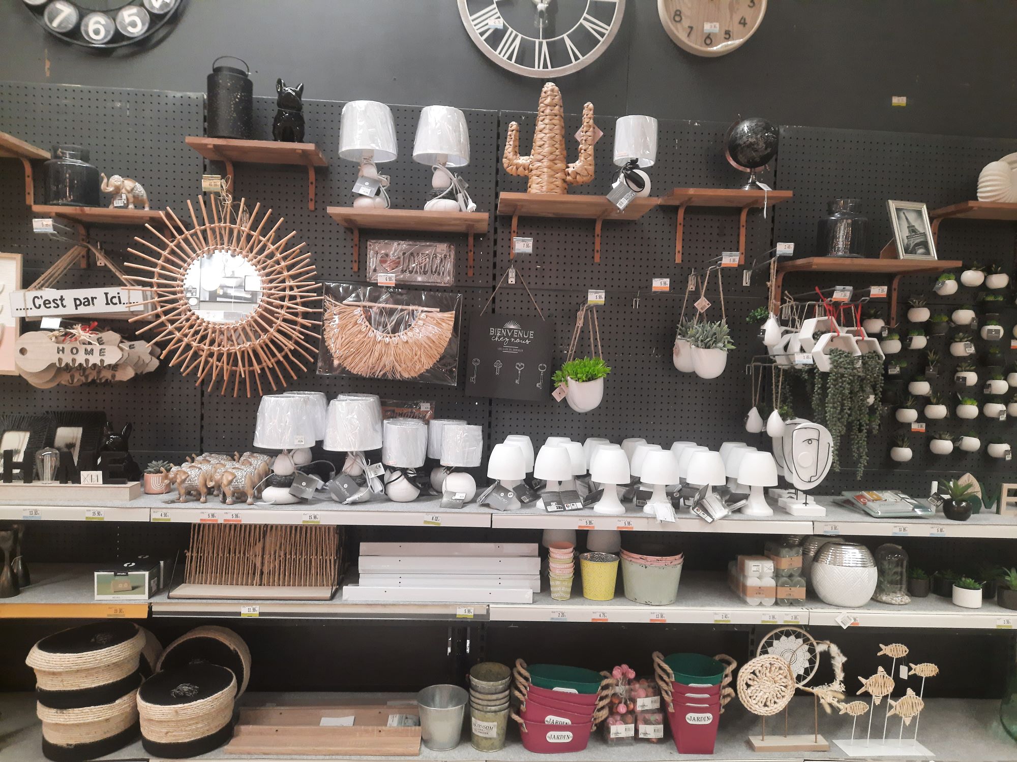 Mr Bricolage Relais - photo 3