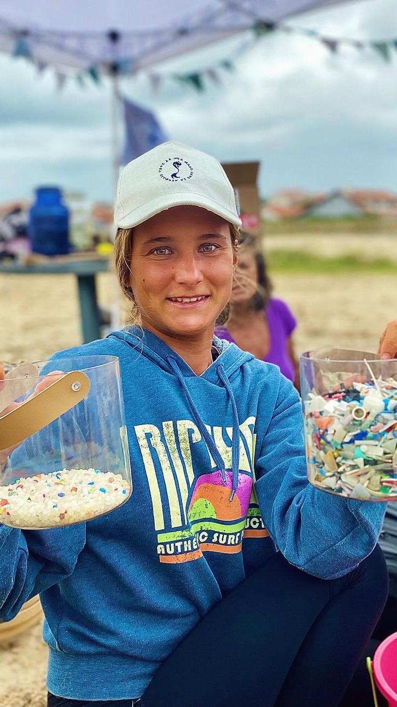 Atelier "Du plastique aux dauphins" Fanny Verpoote et Margot Liets