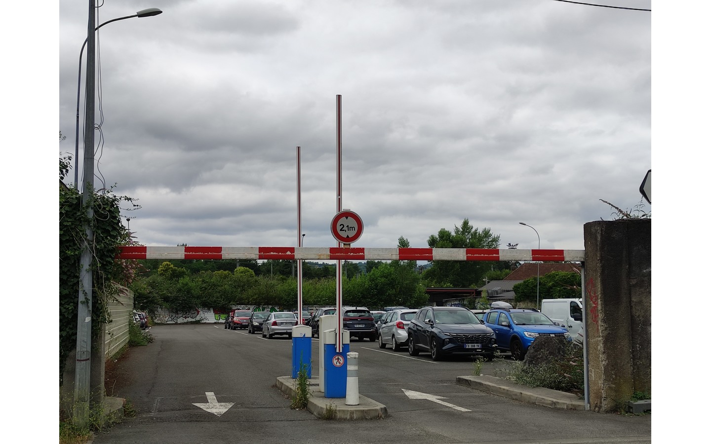 Parking Rives du Gave