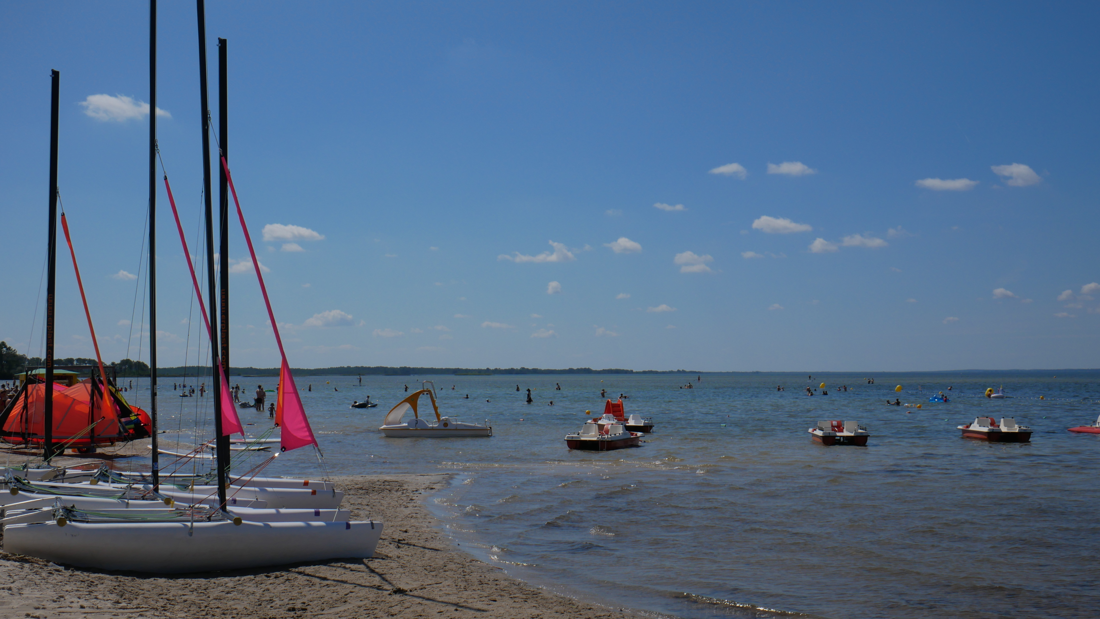 Plage surveillée d'Hourtin-Port