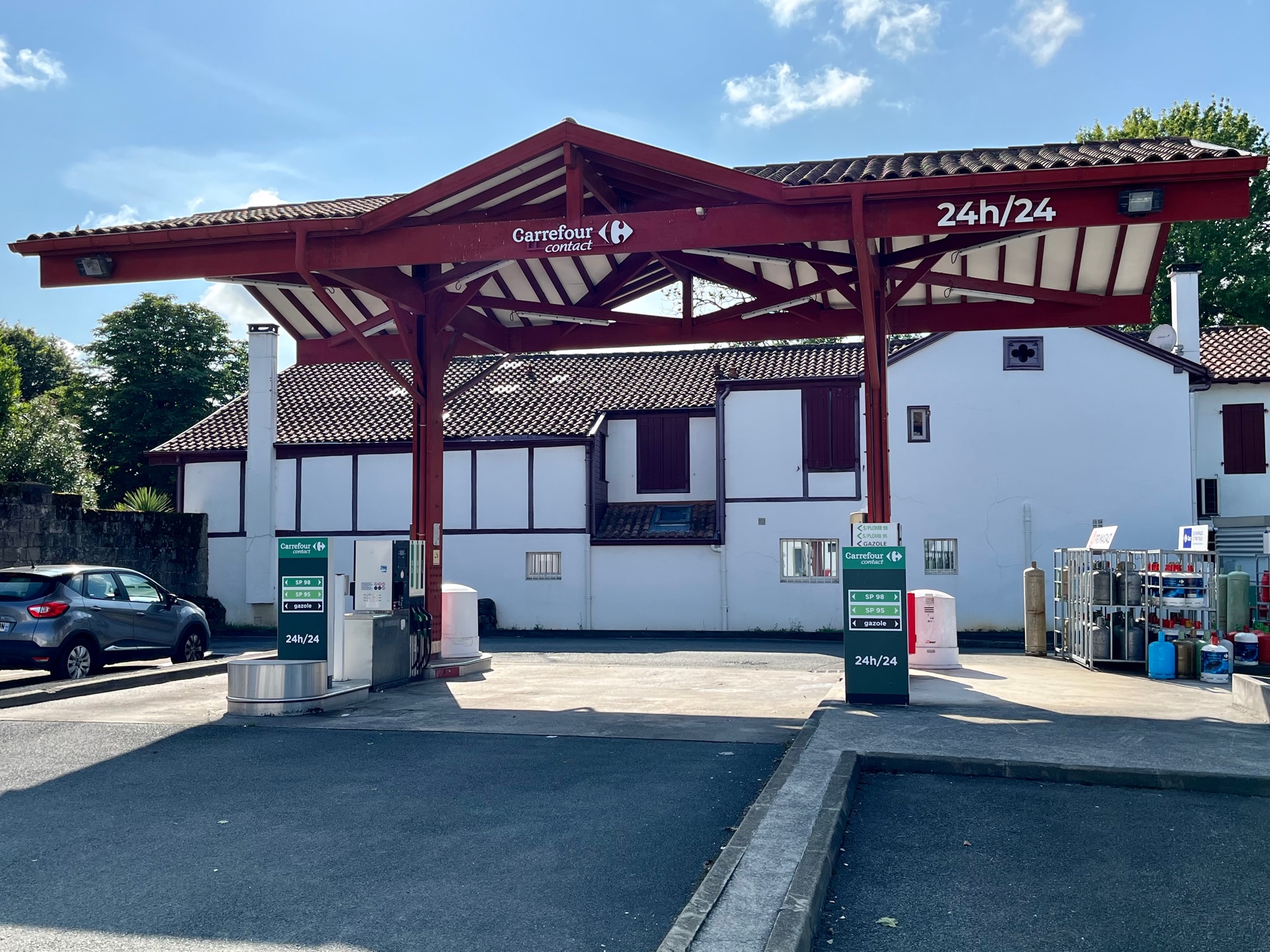 Supermarché - Carrefour Contact