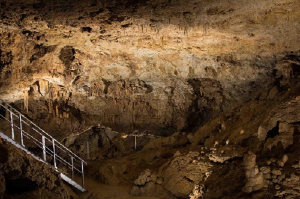 Grotte de Lastournelle