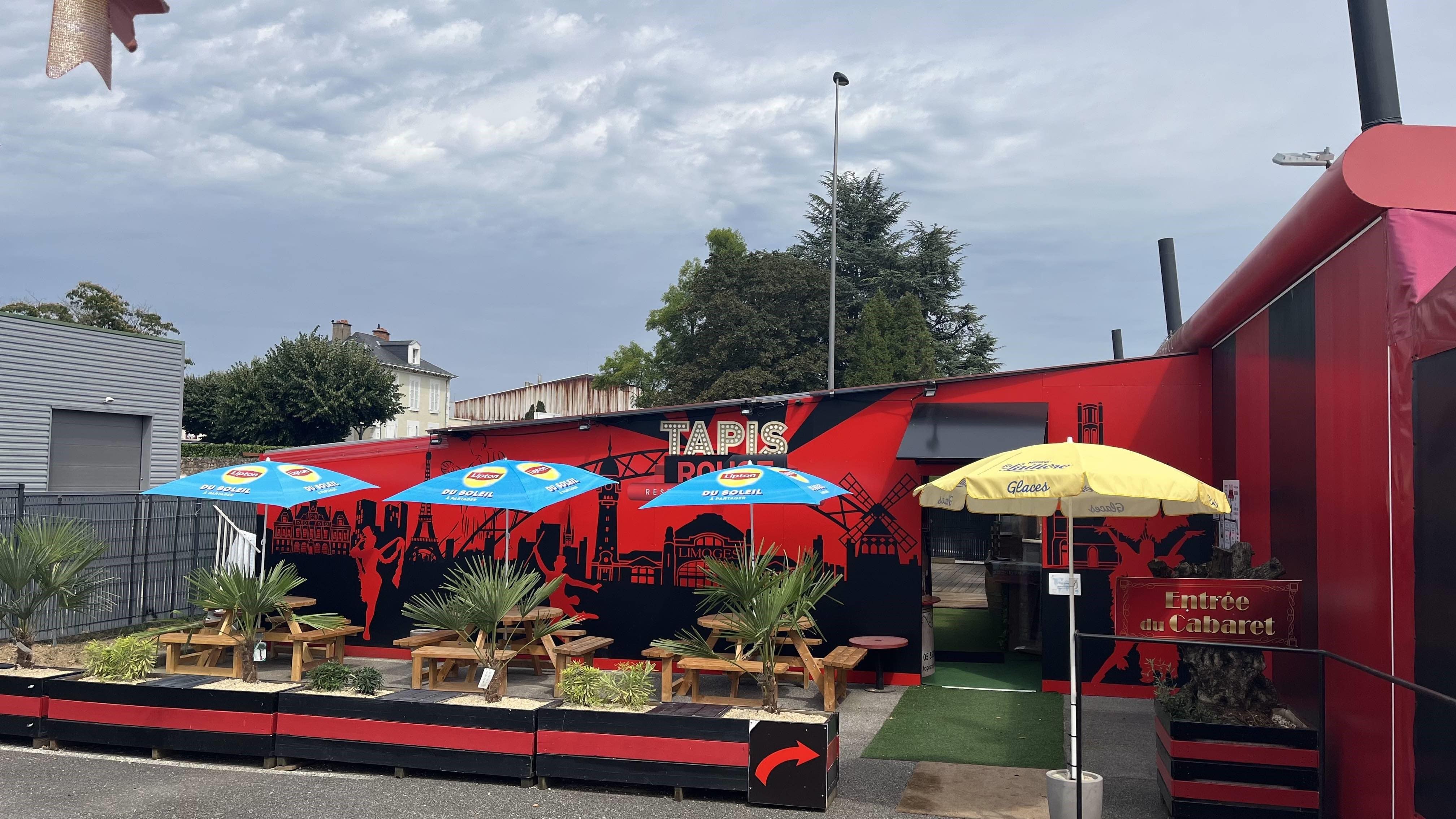 Le Cabaret Tapis Rouge
