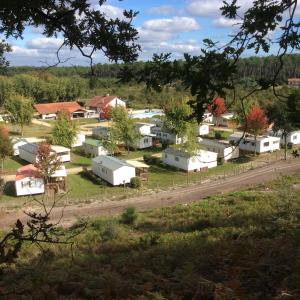 VSG_La Jaougotte_de loin—Camping La Jaougotte VSG_La Jaougotte_de loin