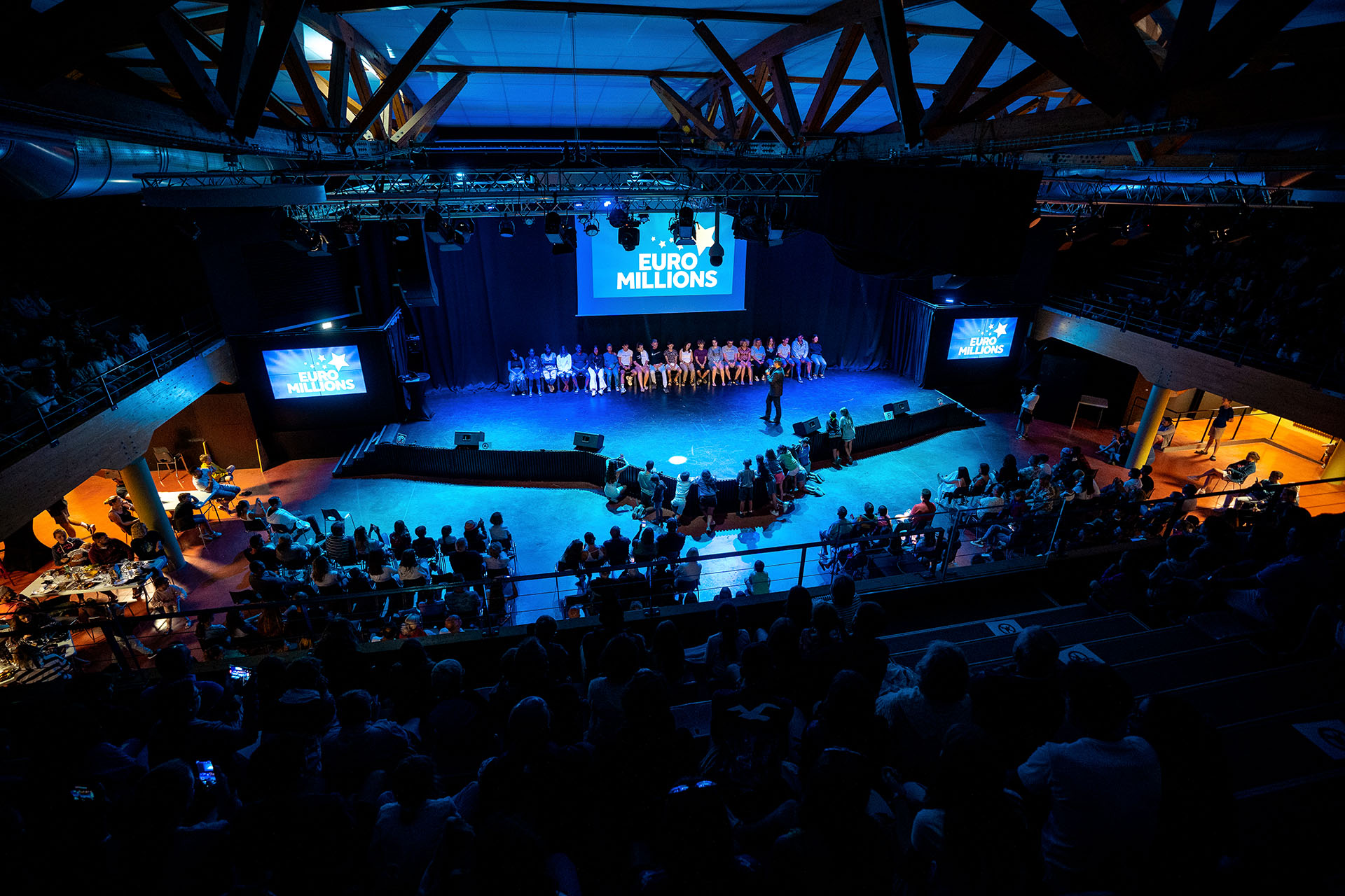 Salle L'Arena du Vieux Port by Resasol