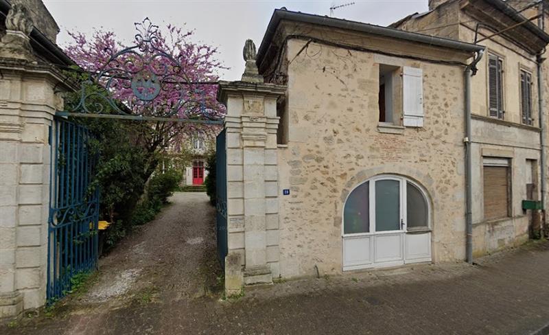 façade maison avec étal