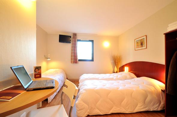 Hôtel & Résidence Futuroscope Poitiers - photo 2