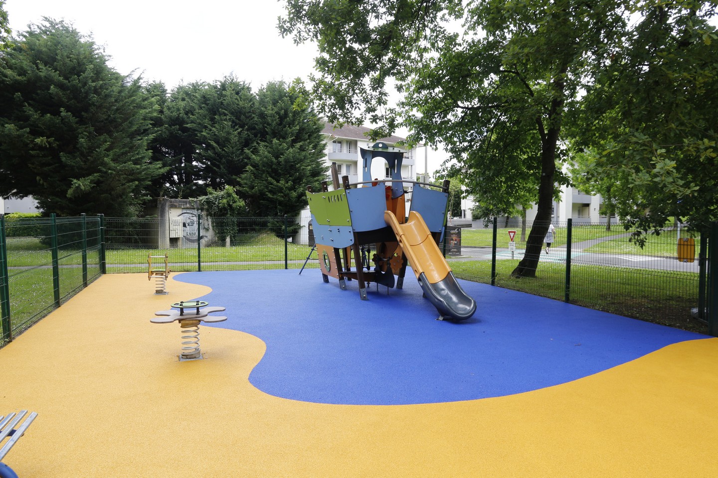 Aire de Jeux du Perlic
