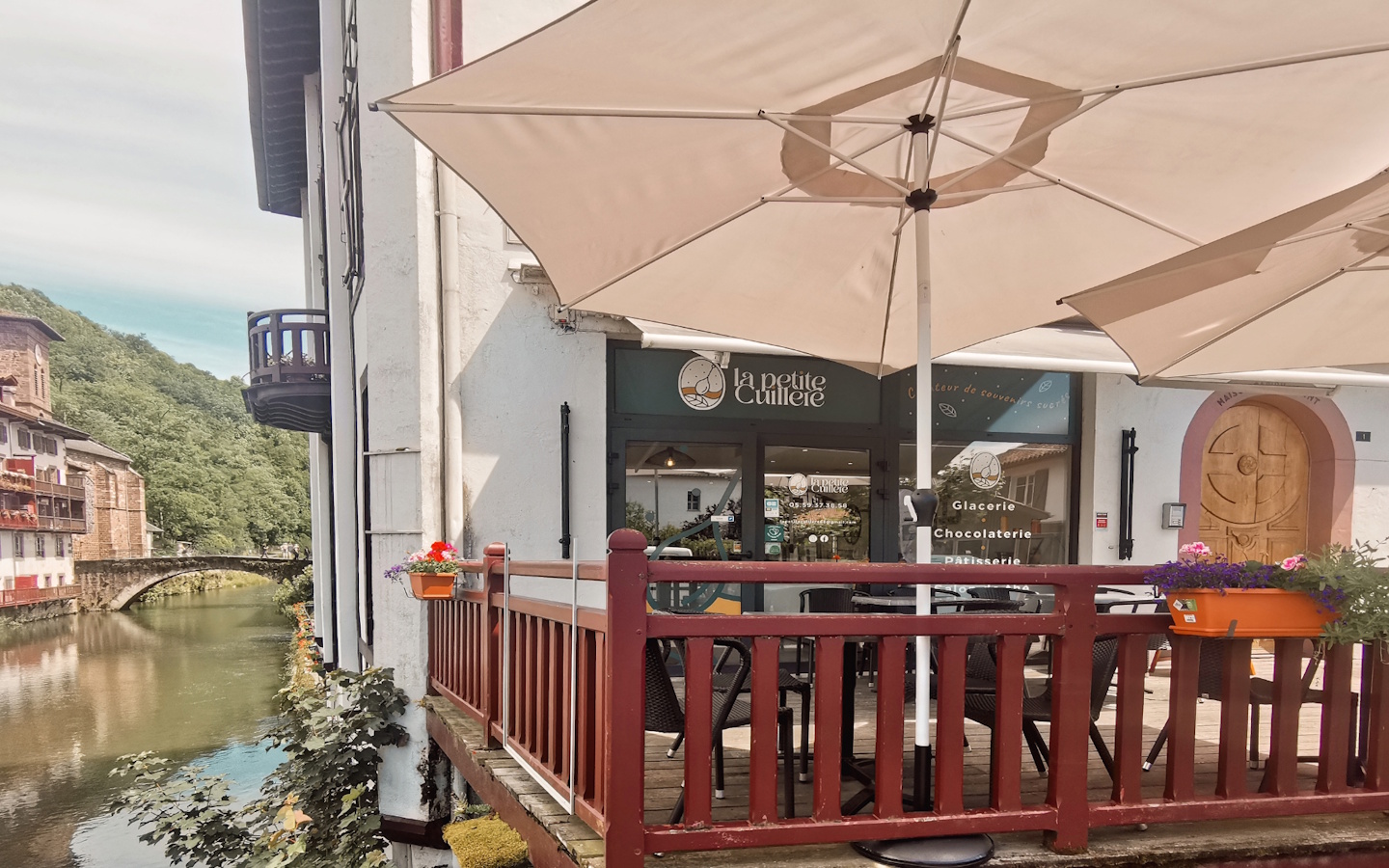 La Petite Cuillère