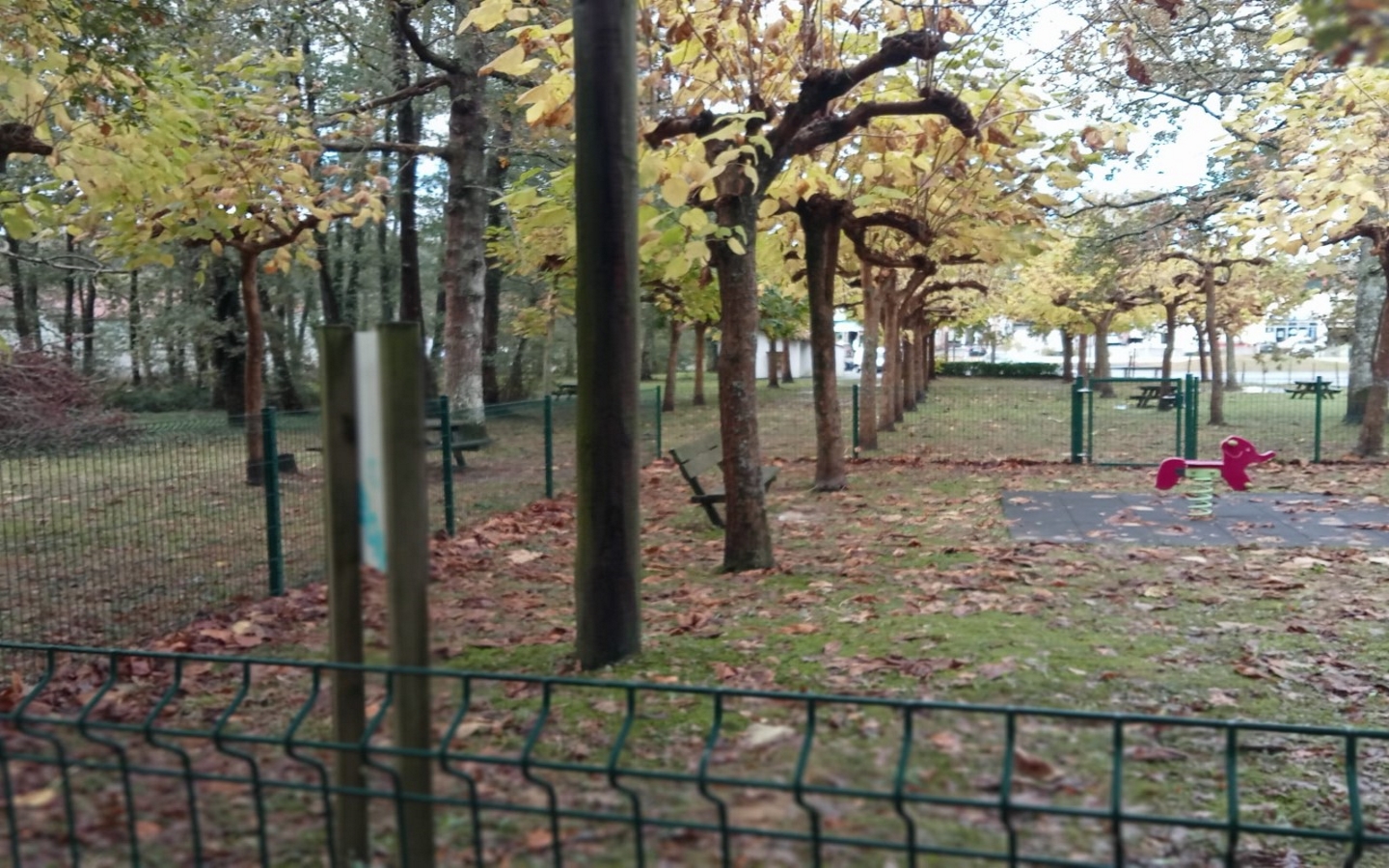 Aire de jeux Larre Lore