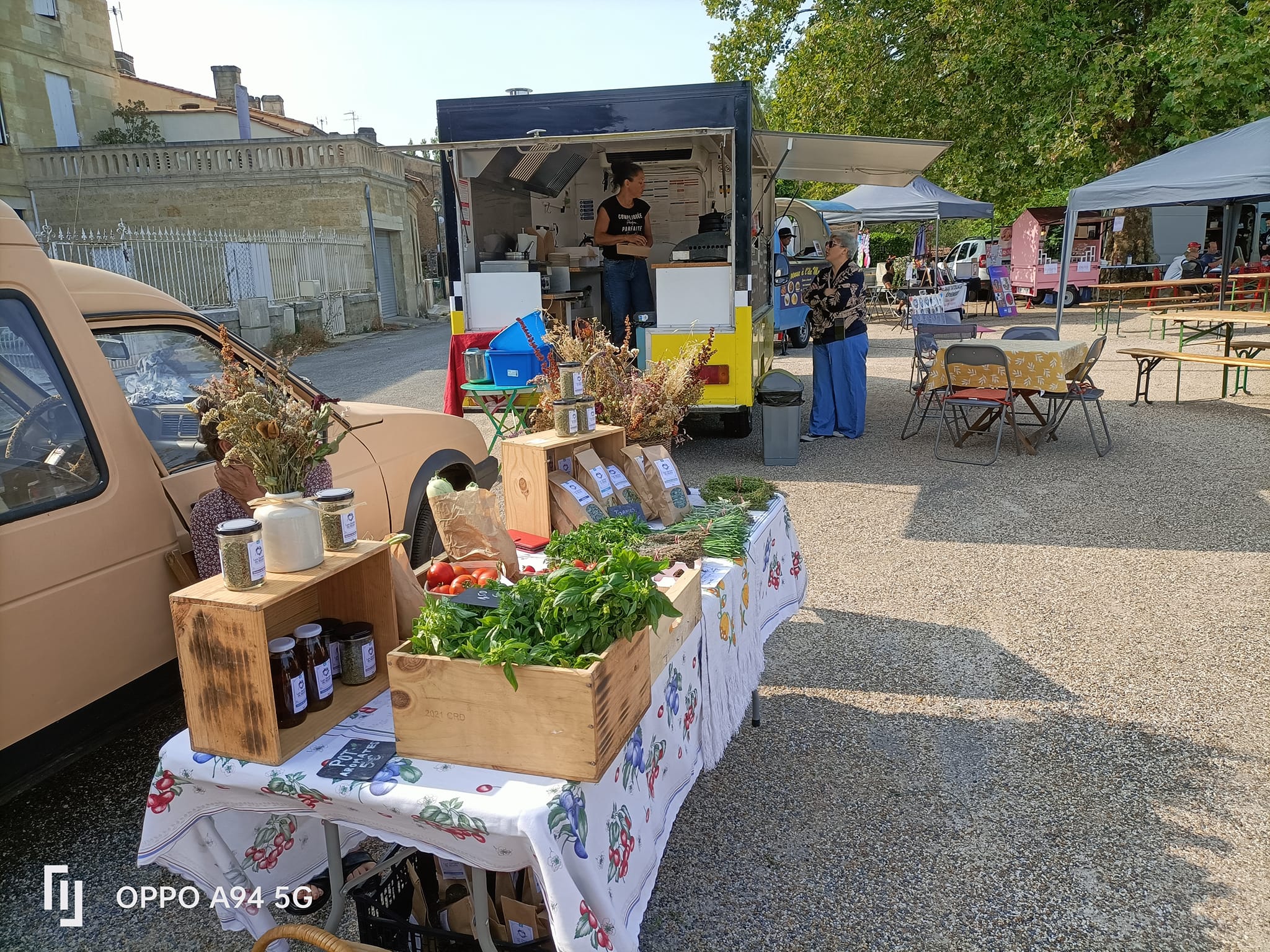 Marché du Fleuve de Plassac
